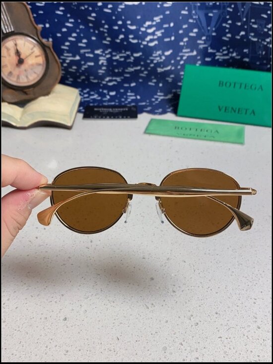 Bottega Veneta Gold Round Retro Sunglasses main image 5